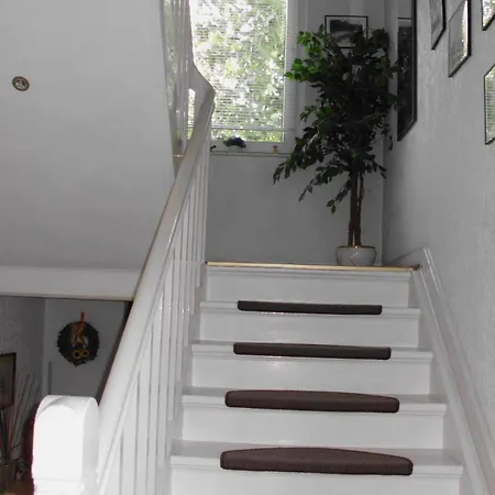 Gemuetliches 2 Et Inkl Parkplatz Nach Verfuegbarkeit